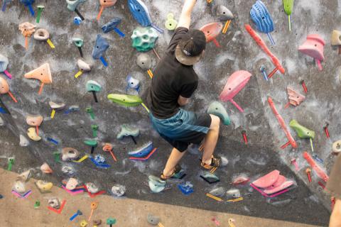 Learn to boulder