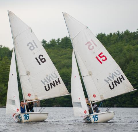 UNH Sailing team